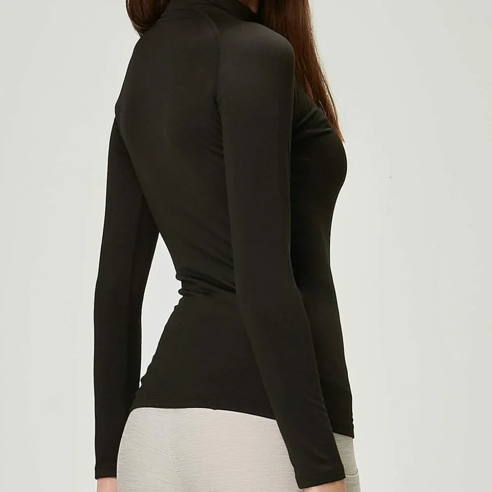 X-Large Women's Long Sleeve Thermal Tops - 2 Pack, Stylish Turtle Neck Design